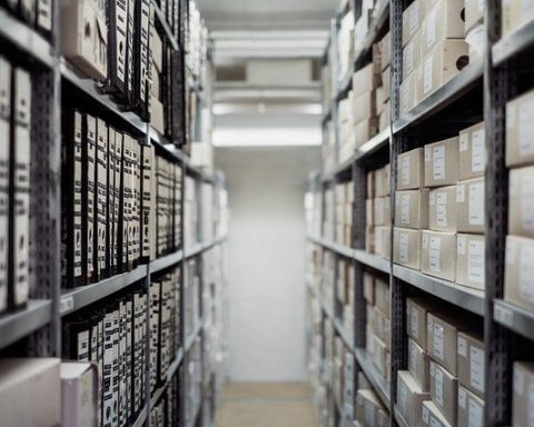 Consider before Choosing Shoes for Working in a Warehouse