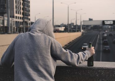 How to be kind to yourself when giving up alcohol