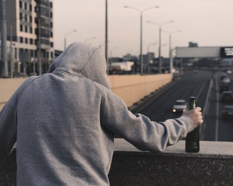 How to be kind to yourself when giving up alcohol